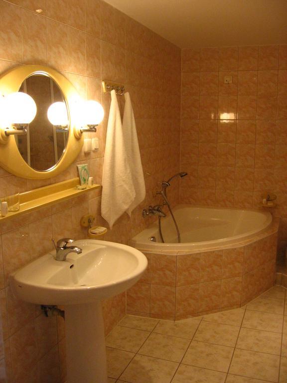 Hotel Centrum 3*